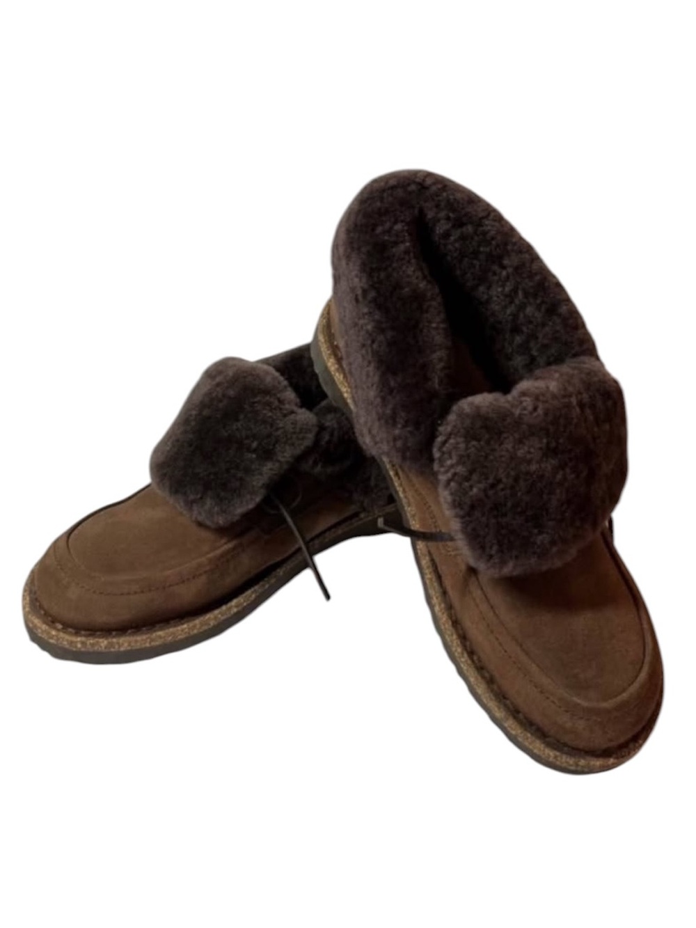 Birkenstock Bakki booties
New
brown suede
suede shearling lining
Size 40